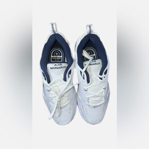 👟Nike Air Monarch size 11 BNIB !